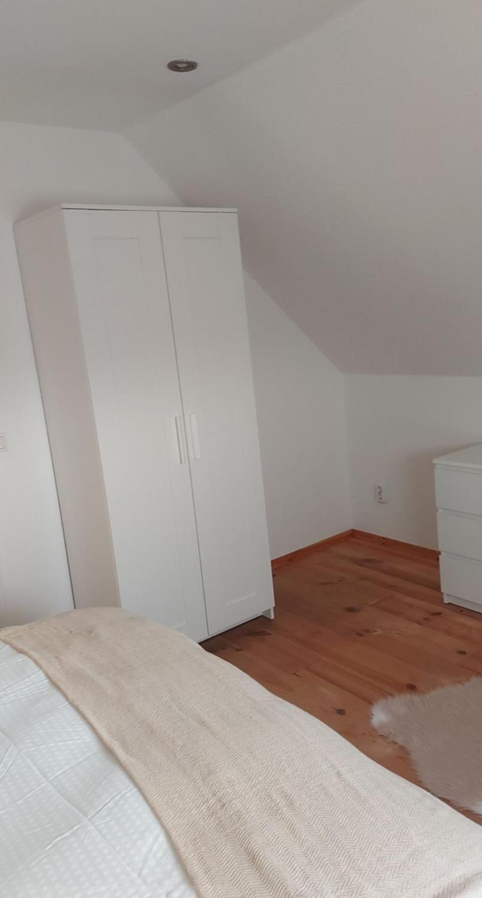 Stilvolle Ferienwohnung Free Parking, Space, Wlan Niestetal Bagian luar foto